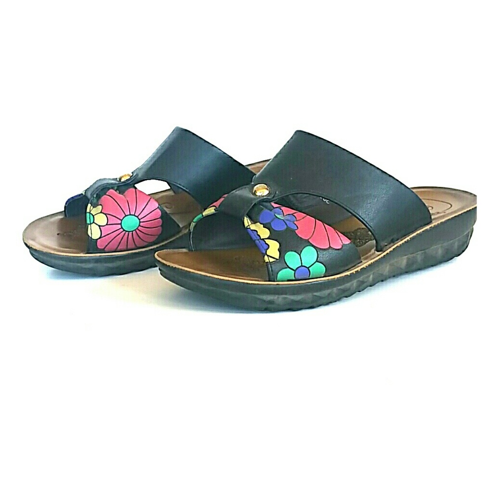 Golden Road Women's Black Floral Sandals Size 9